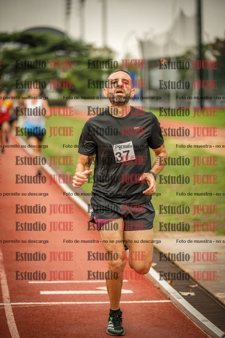 Fotos de los 1500 m llanos de varones