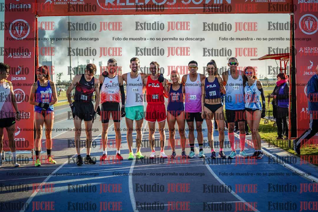 Fotos del desafío de la hora y 20km de mujeres y varones