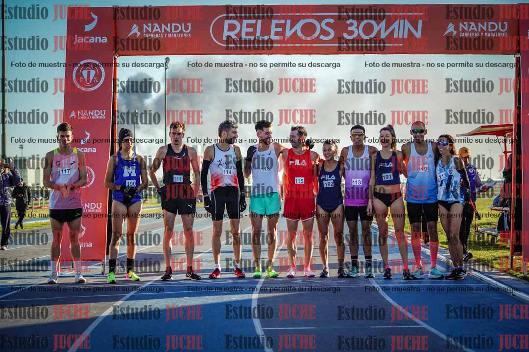 Fotos del desafío de la hora y 20km de mujeres y varones