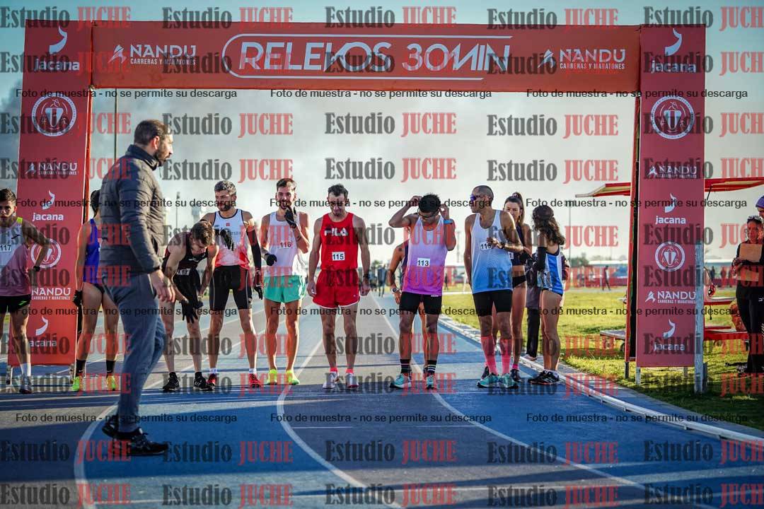 Fotos del desafío de la hora y 20km de mujeres y varones