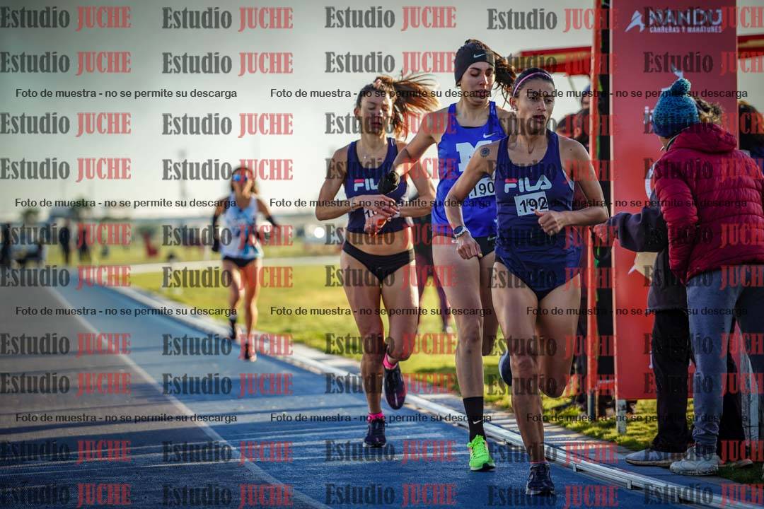 Fotos del desafío de la hora y 20km de mujeres y varones