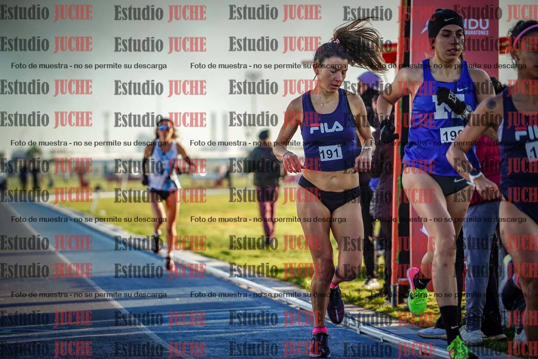 Fotos del desafío de la hora y 20km de mujeres y varones