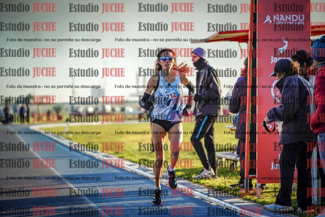 Fotos del desafío de la hora y 20km de mujeres y varones