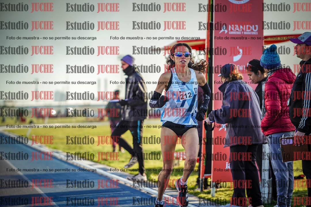 Fotos del desafío de la hora y 20km de mujeres y varones