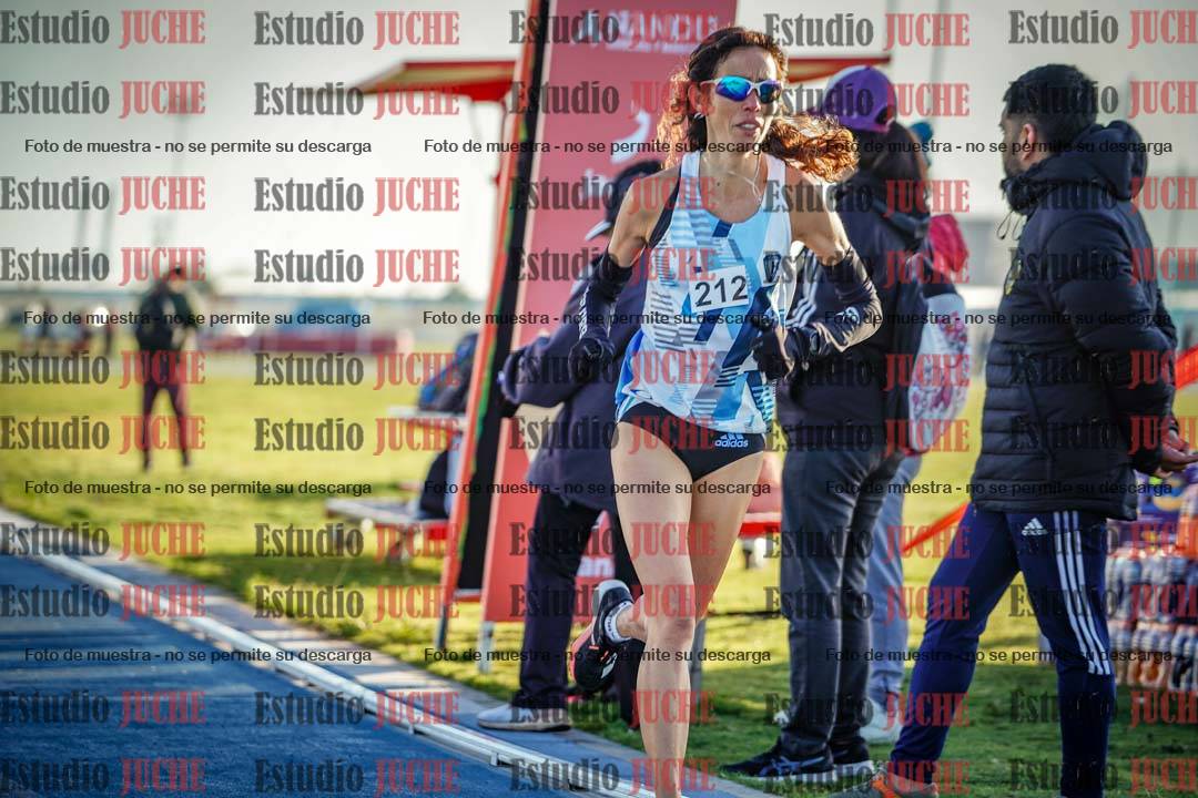 Fotos del desafío de la hora y 20km de mujeres y varones