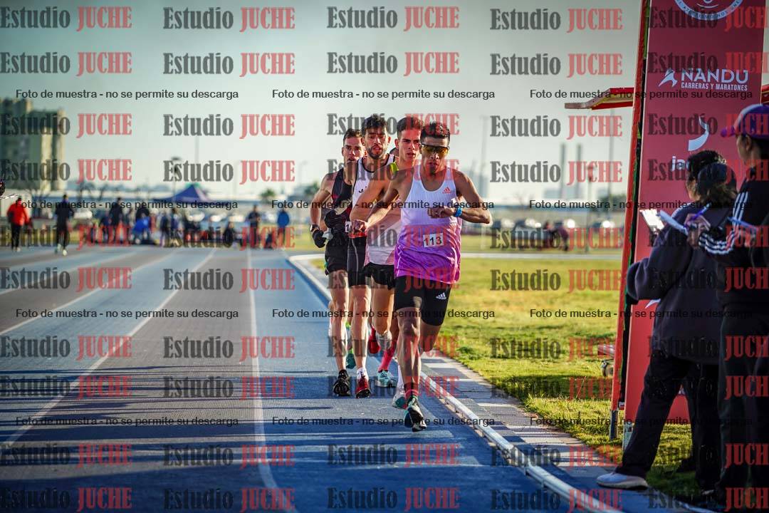 Fotos del desafío de la hora y 20km de mujeres y varones