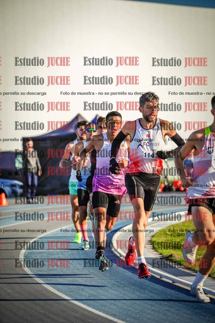 Fotos del desafío de la hora y 20km de mujeres y varones