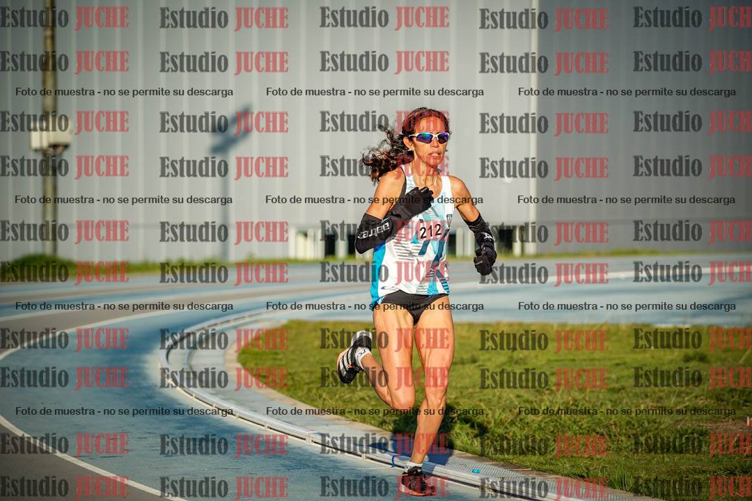 Fotos del desafío de la hora y 20km de mujeres y varones