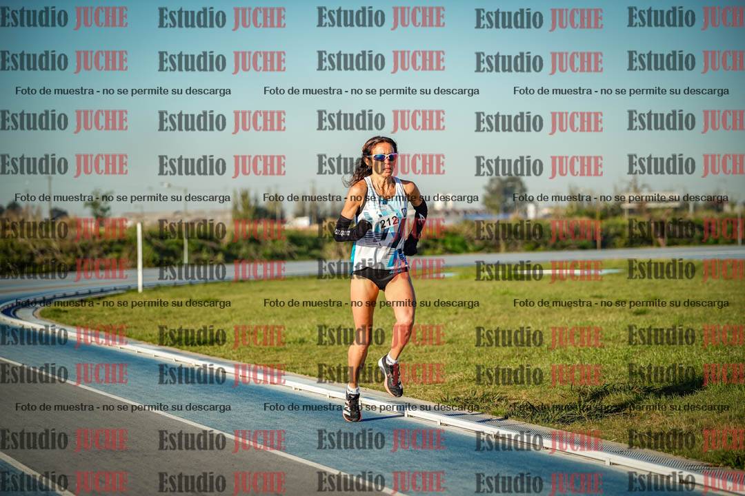 Fotos del desafío de la hora y 20km de mujeres y varones
