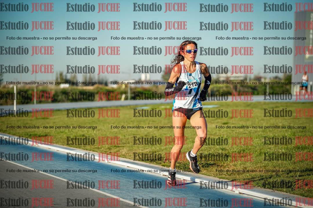 Fotos del desafío de la hora y 20km de mujeres y varones