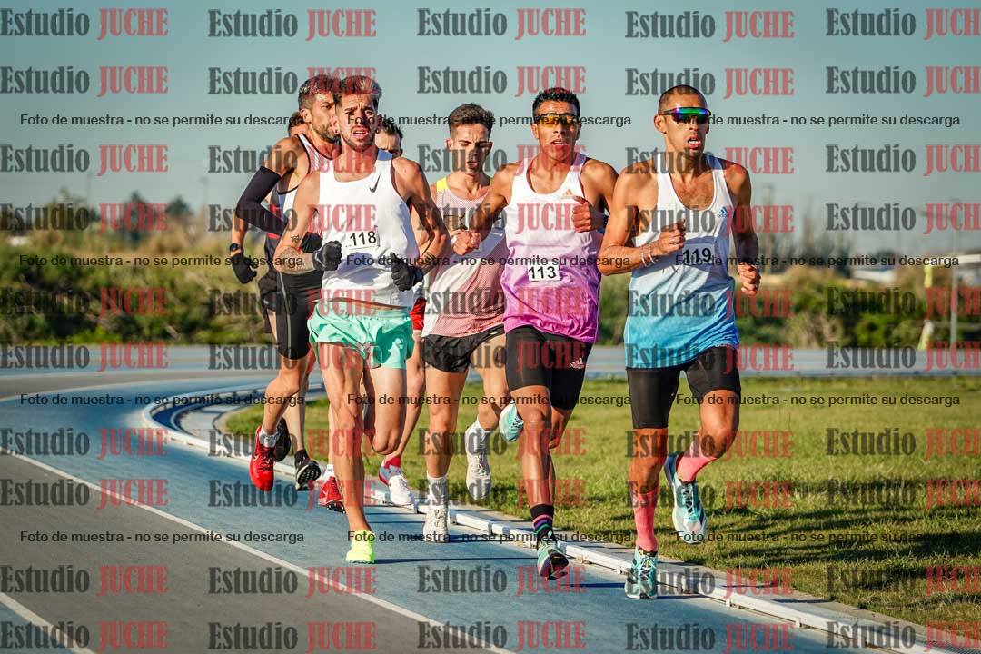Fotos del desafío de la hora y 20km de mujeres y varones