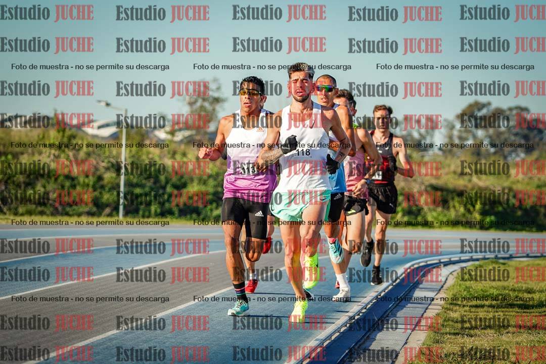 Fotos del desafío de la hora y 20km de mujeres y varones