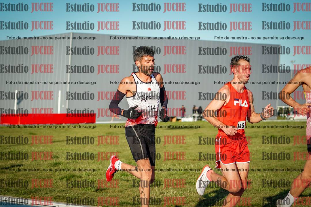 Fotos del desafío de la hora y 20km de mujeres y varones