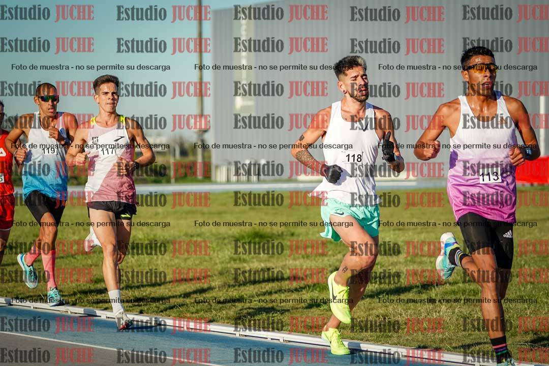 Fotos del desafío de la hora y 20km de mujeres y varones