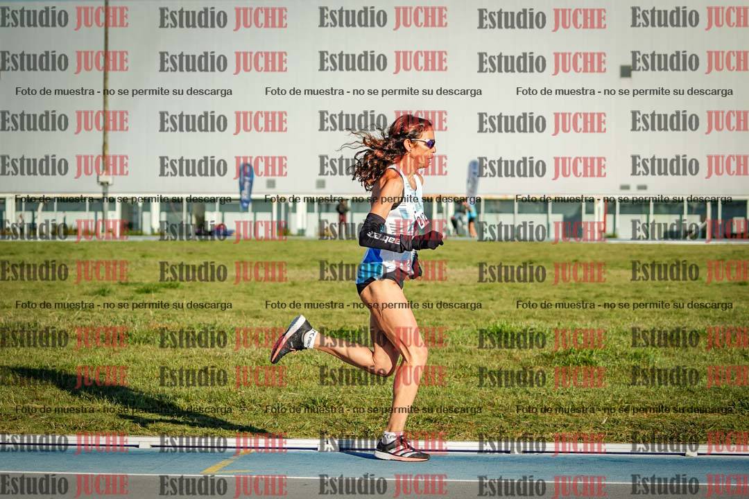 Fotos del desafío de la hora y 20km de mujeres y varones