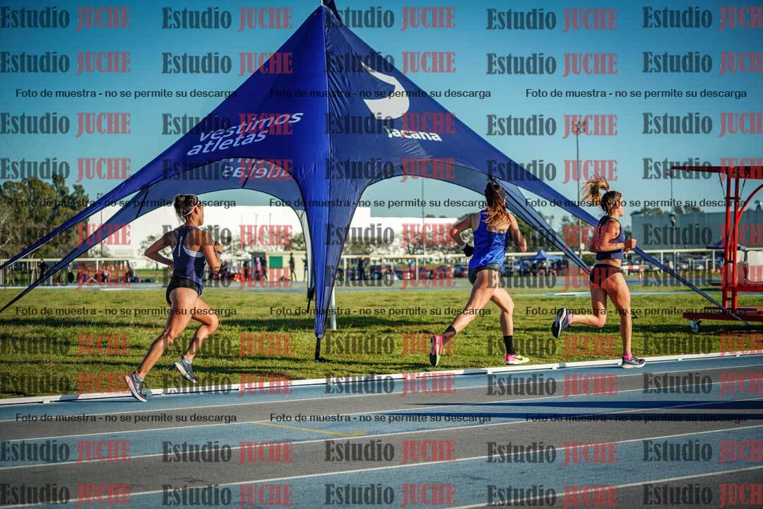Fotos del desafío de la hora y 20km de mujeres y varones