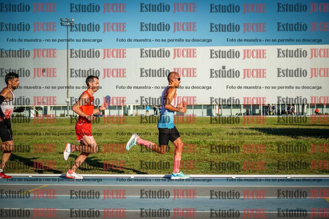 Fotos del desafío de la hora y 20km de mujeres y varones