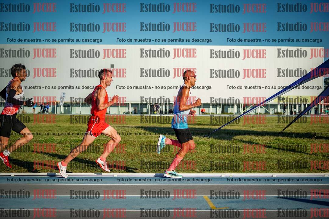 Fotos del desafío de la hora y 20km de mujeres y varones