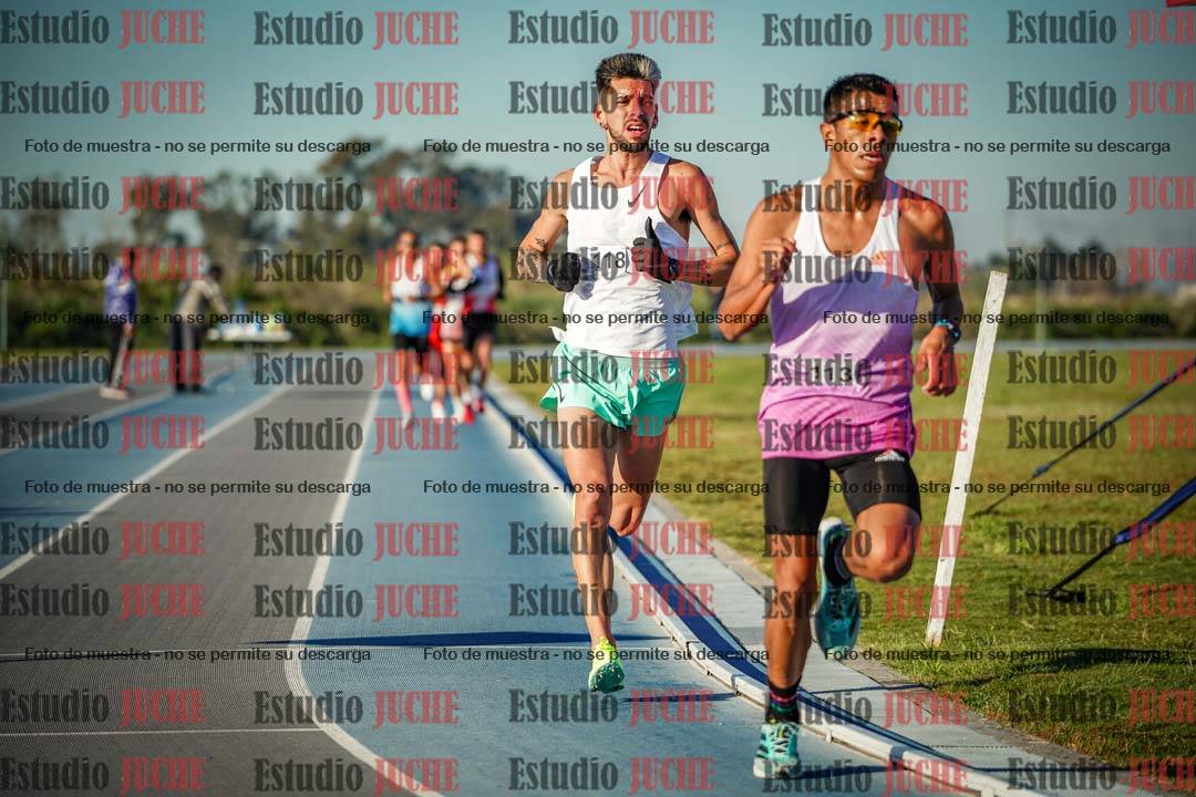 Fotos del desafío de la hora y 20km de mujeres y varones