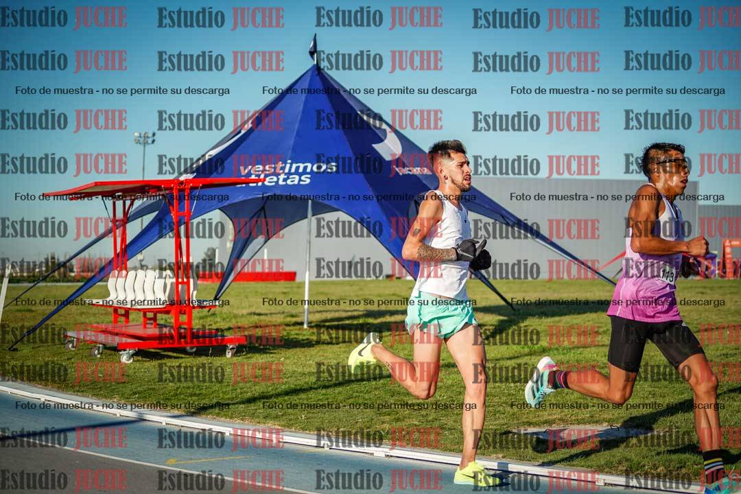 Fotos del desafío de la hora y 20km de mujeres y varones