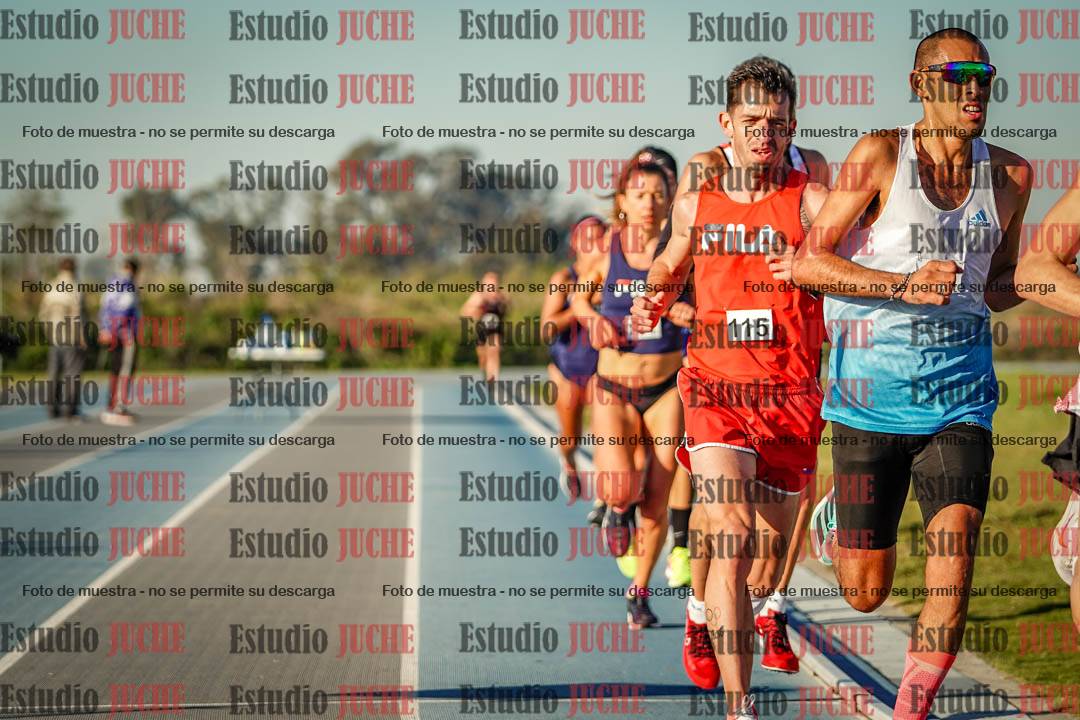 Fotos del desafío de la hora y 20km de mujeres y varones