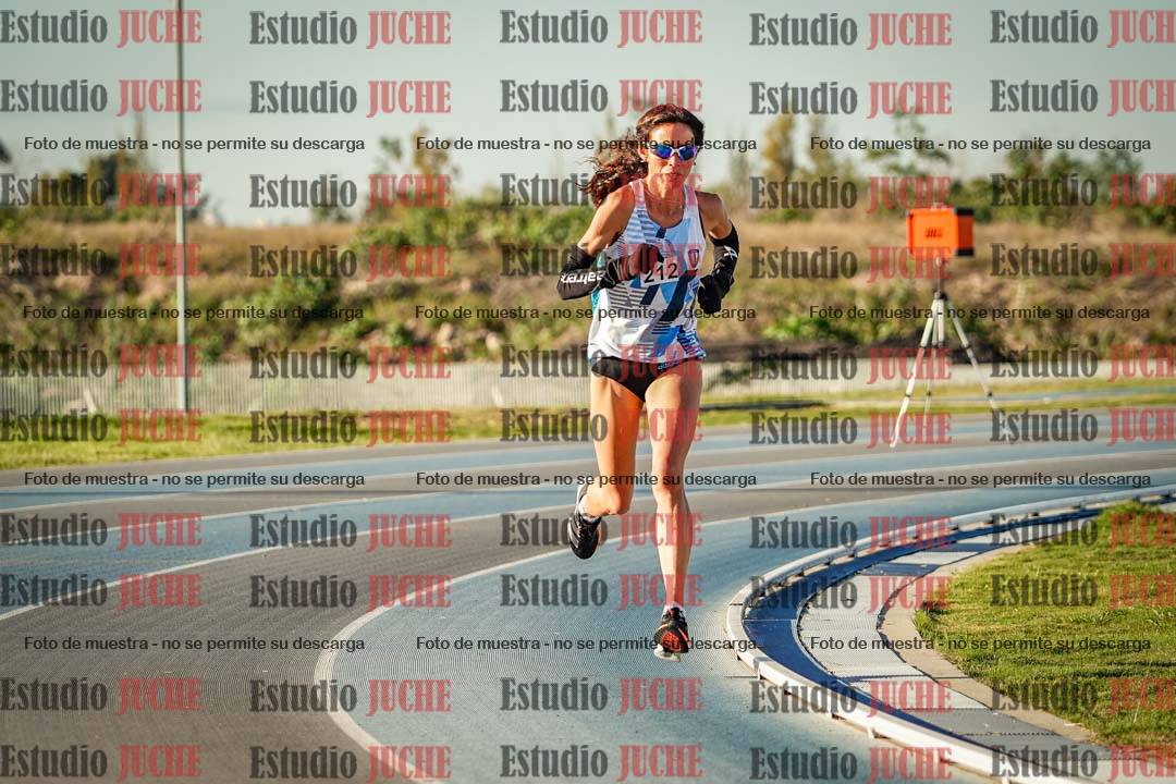 Fotos del desafío de la hora y 20km de mujeres y varones