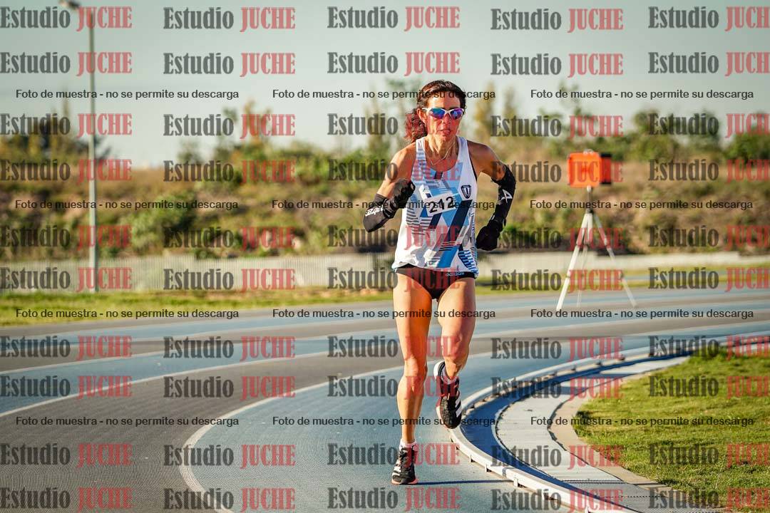 Fotos del desafío de la hora y 20km de mujeres y varones