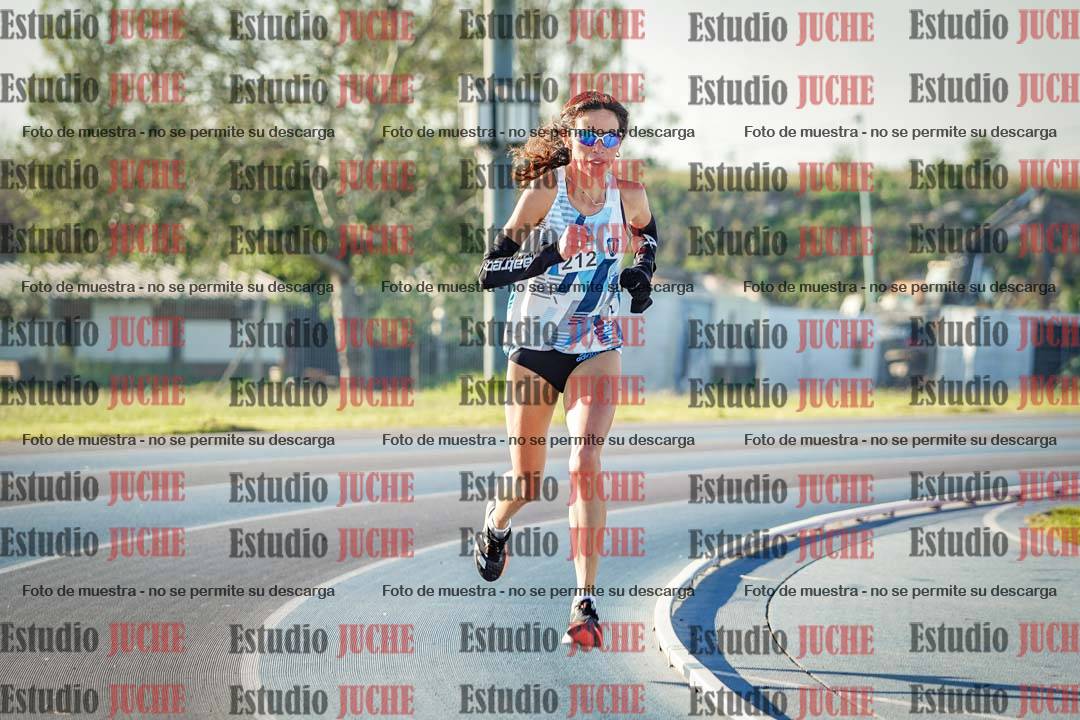 Fotos del desafío de la hora y 20km de mujeres y varones