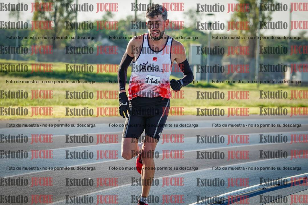Fotos del desafío de la hora y 20km de mujeres y varones