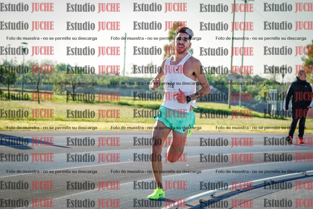 Fotos del desafío de la hora y 20km de mujeres y varones
