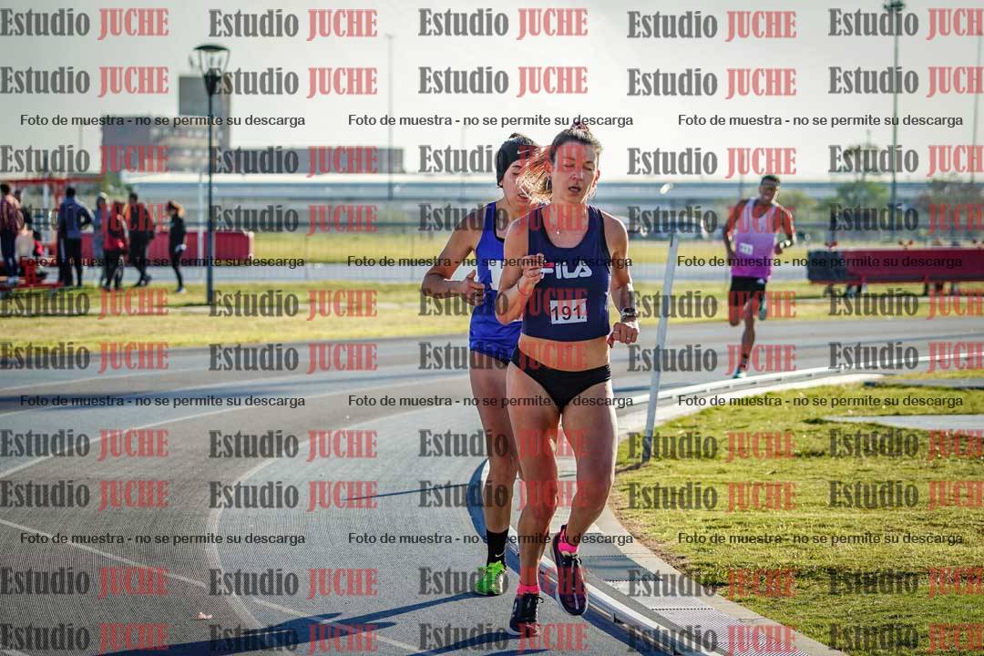 Fotos del desafío de la hora y 20km de mujeres y varones