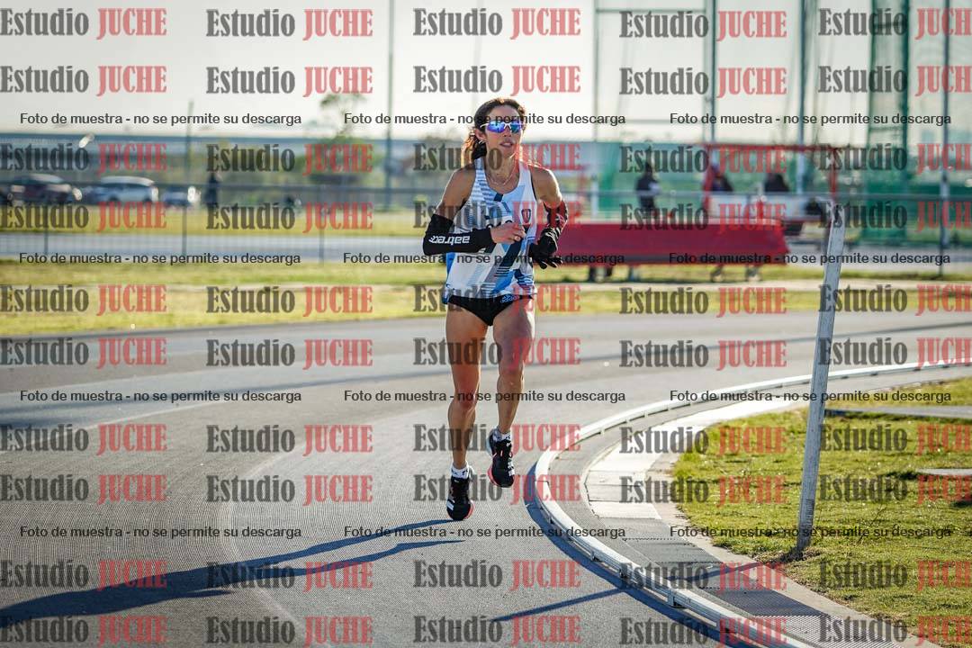 Fotos del desafío de la hora y 20km de mujeres y varones