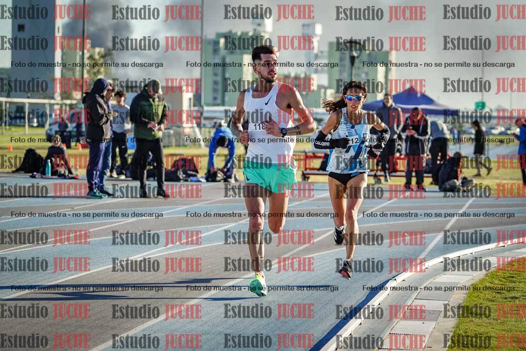Fotos del desafío de la hora y 20km de mujeres y varones