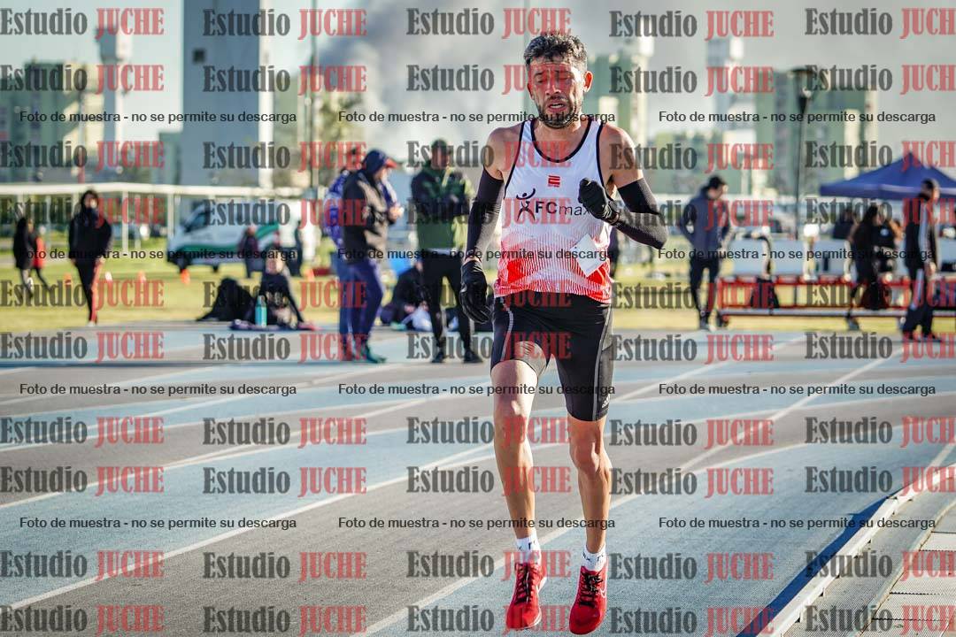 Fotos del desafío de la hora y 20km de mujeres y varones