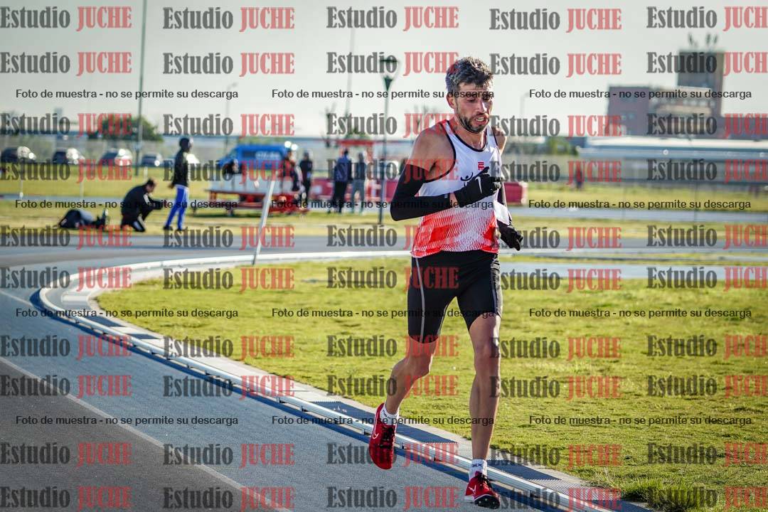 Fotos del desafío de la hora y 20km de mujeres y varones