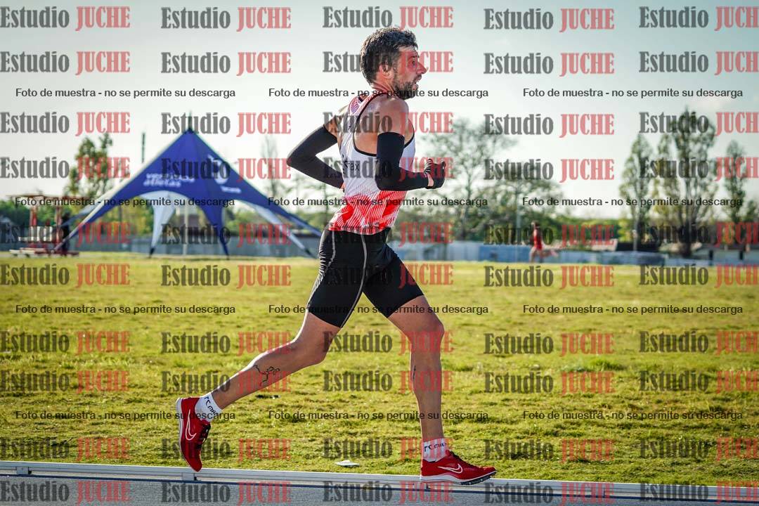 Fotos del desafío de la hora y 20km de mujeres y varones