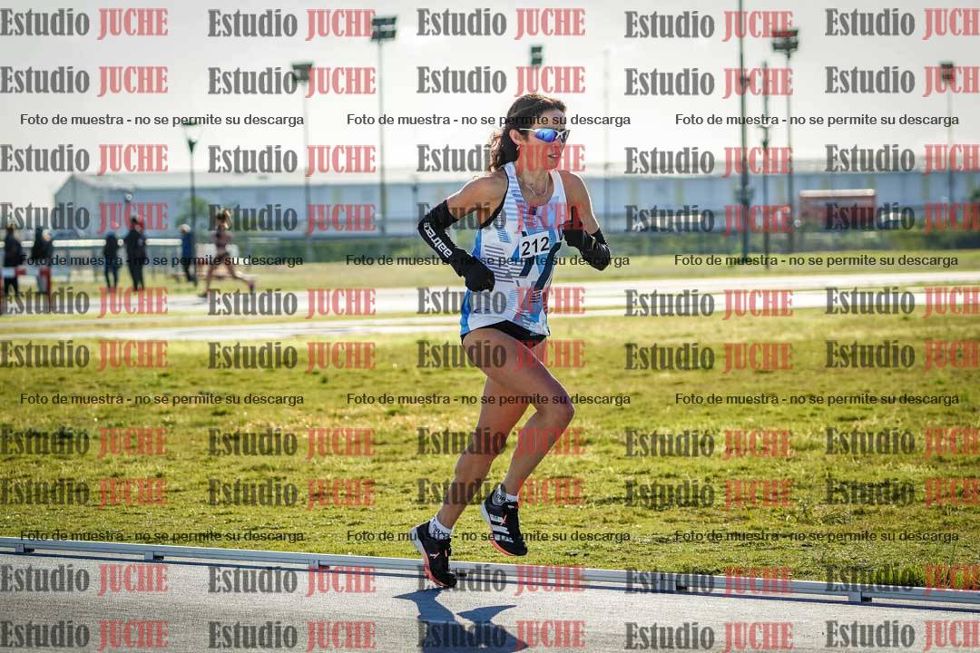 Fotos del desafío de la hora y 20km de mujeres y varones