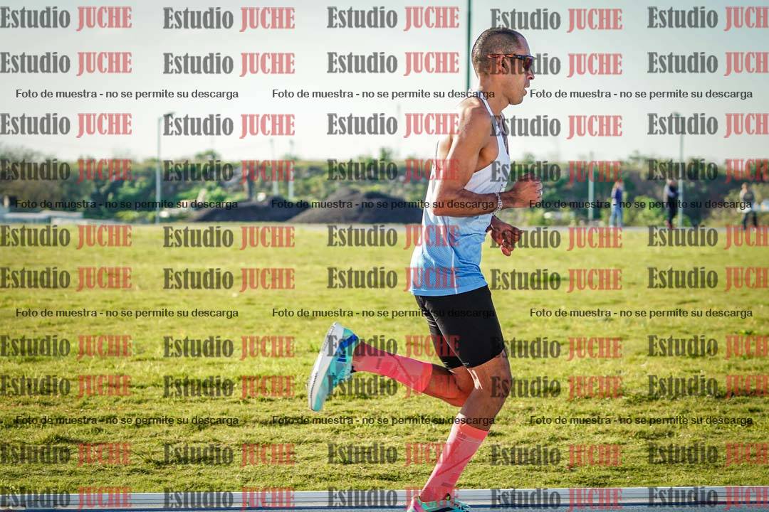Fotos del desafío de la hora y 20km de mujeres y varones