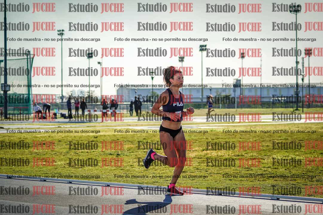 Fotos del desafío de la hora y 20km de mujeres y varones