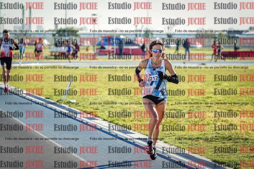 Fotos del desafío de la hora y 20km de mujeres y varones
