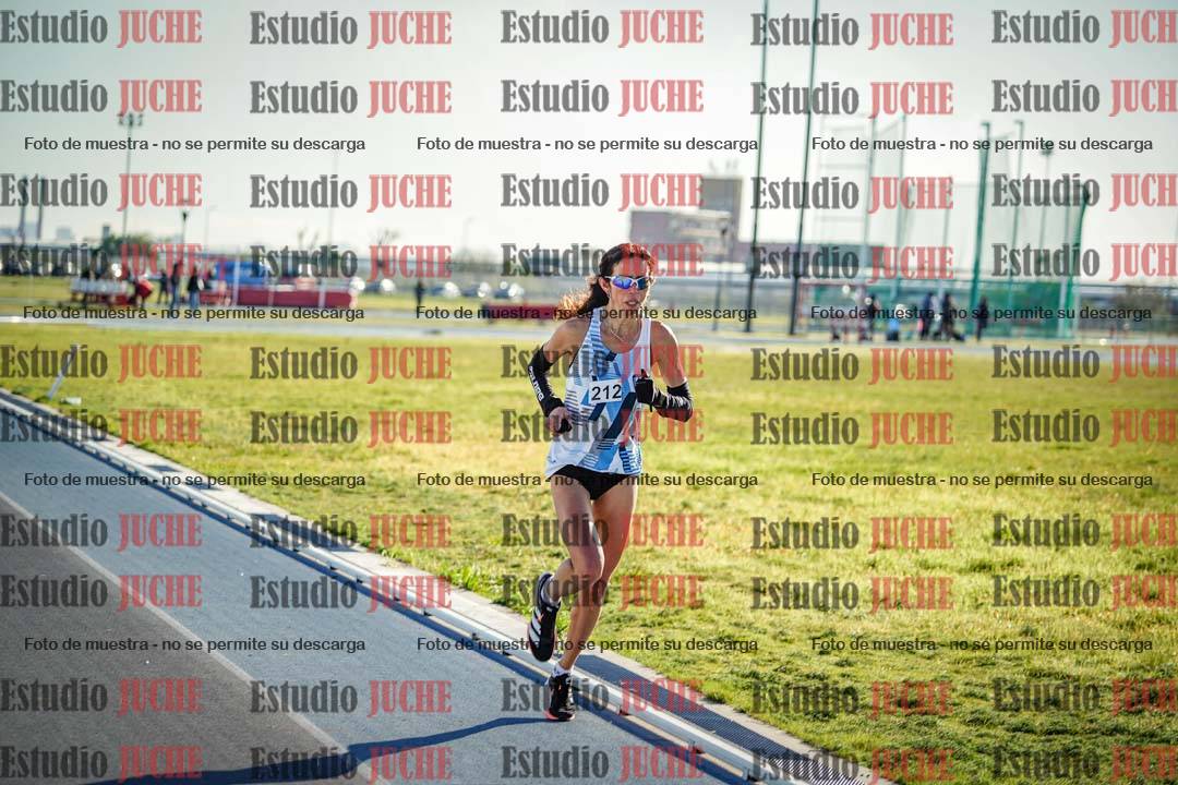 Fotos del desafío de la hora y 20km de mujeres y varones