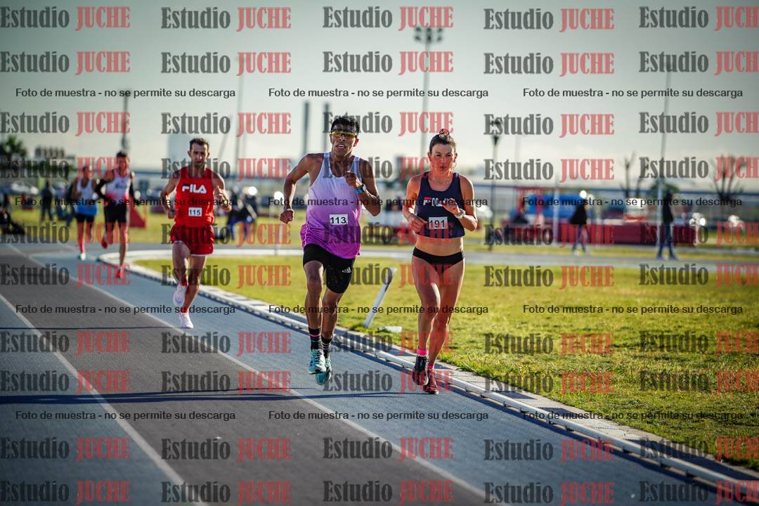 Fotos del desafío de la hora y 20km de mujeres y varones