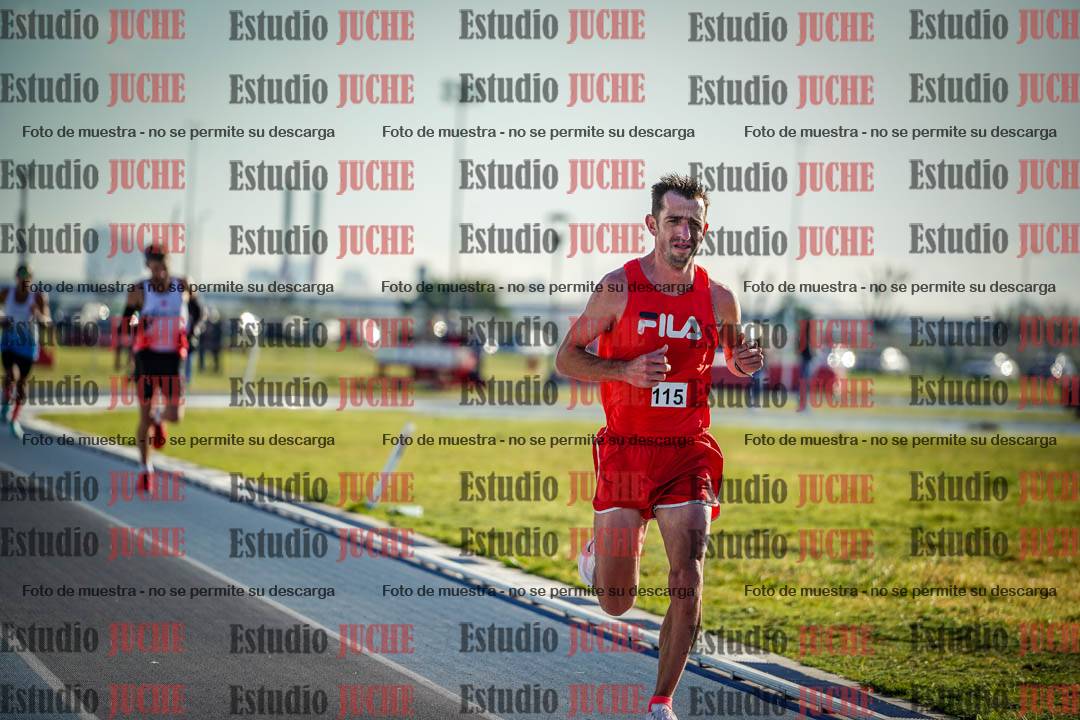 Fotos del desafío de la hora y 20km de mujeres y varones