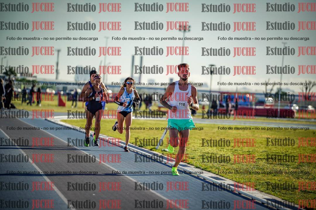 Fotos del desafío de la hora y 20km de mujeres y varones