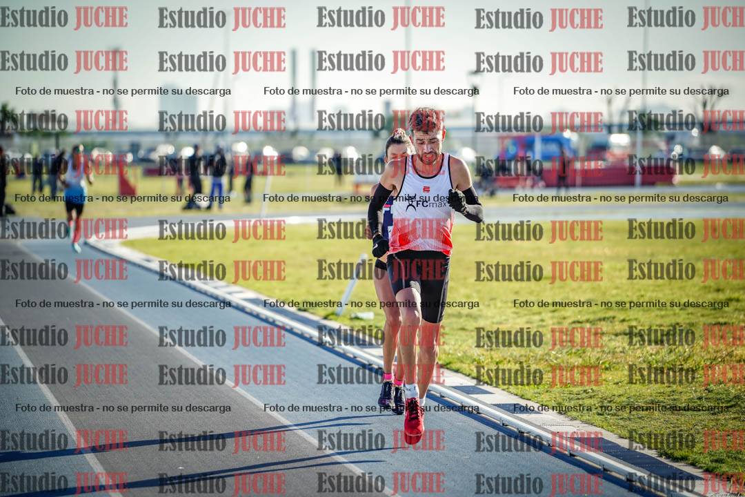 Fotos del desafío de la hora y 20km de mujeres y varones