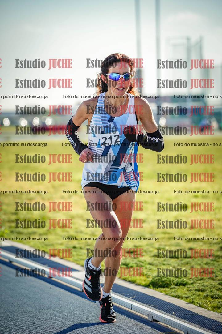 Fotos del desafío de la hora y 20km de mujeres y varones