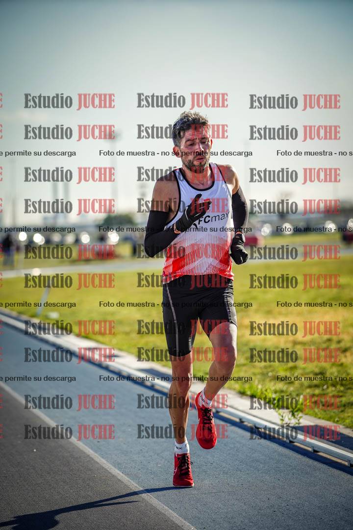 Fotos del desafío de la hora y 20km de mujeres y varones