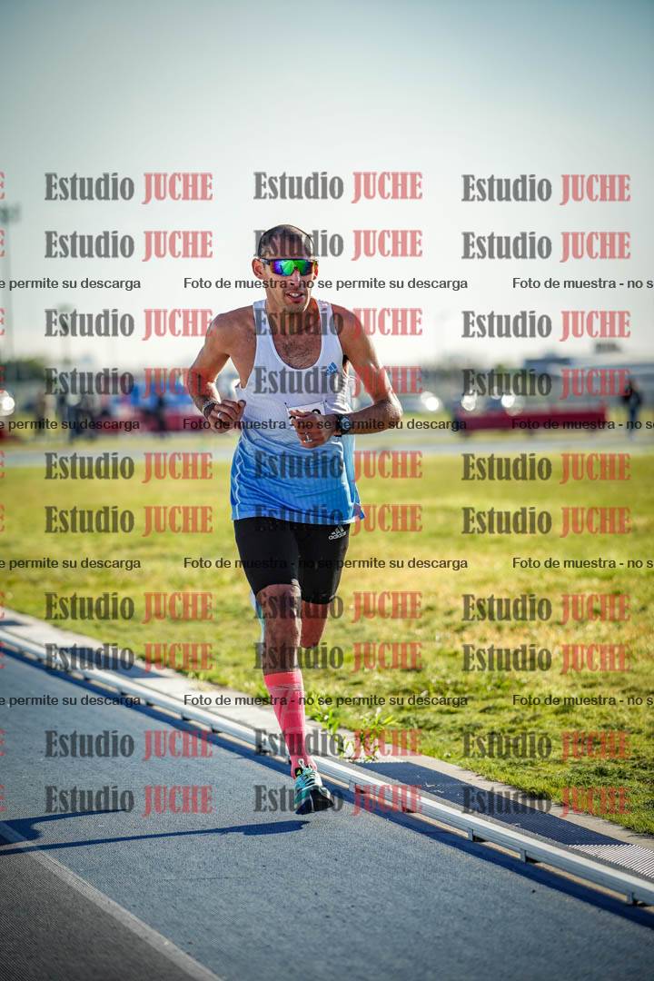 Fotos del desafío de la hora y 20km de mujeres y varones