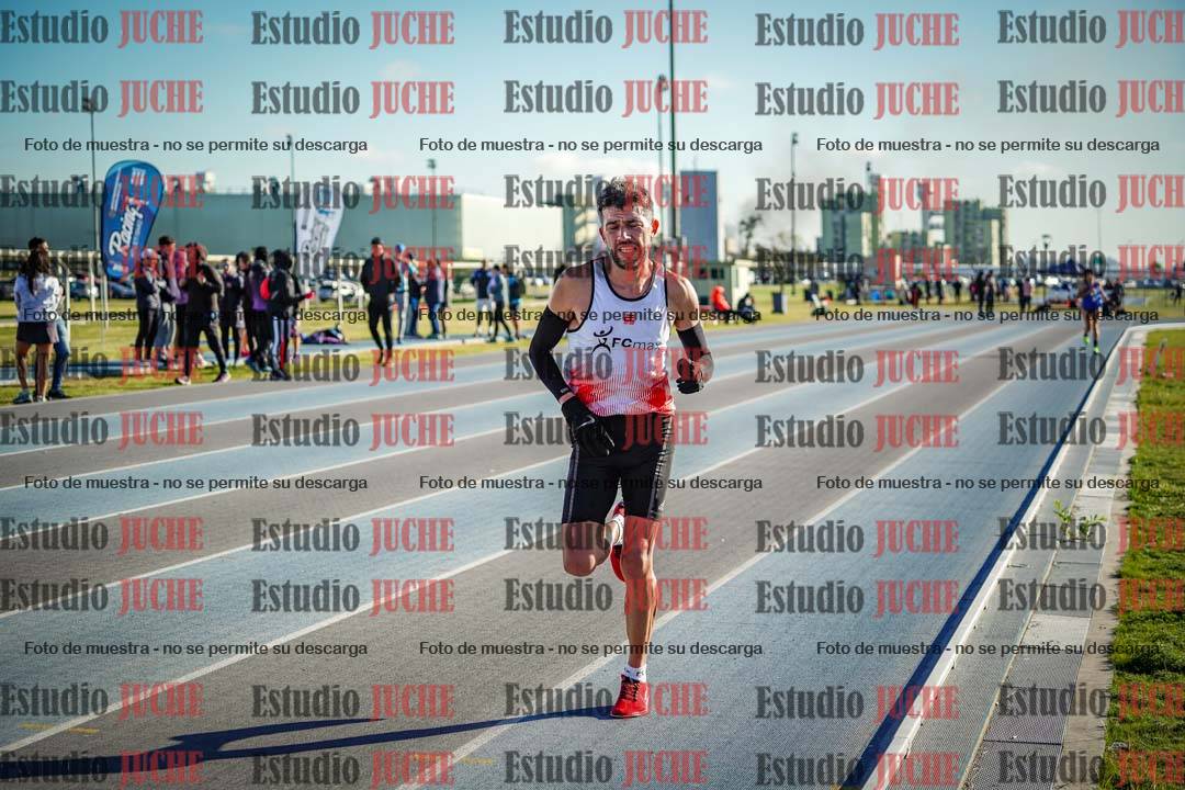 Fotos del desafío de la hora y 20km de mujeres y varones