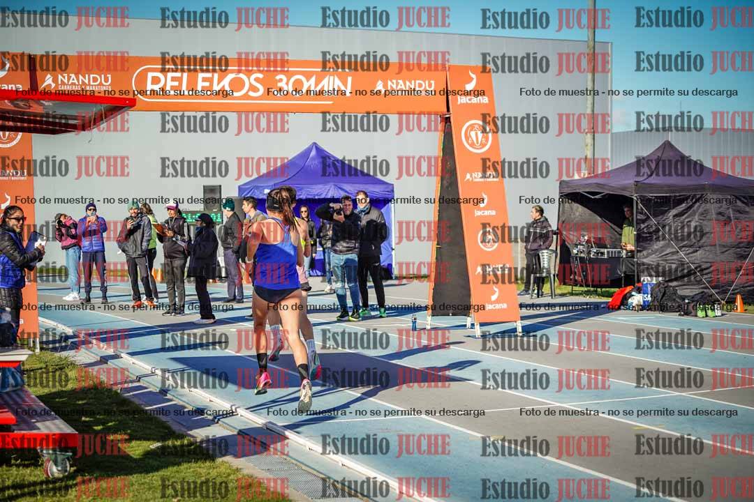 Fotos del desafío de la hora y 20km de mujeres y varones